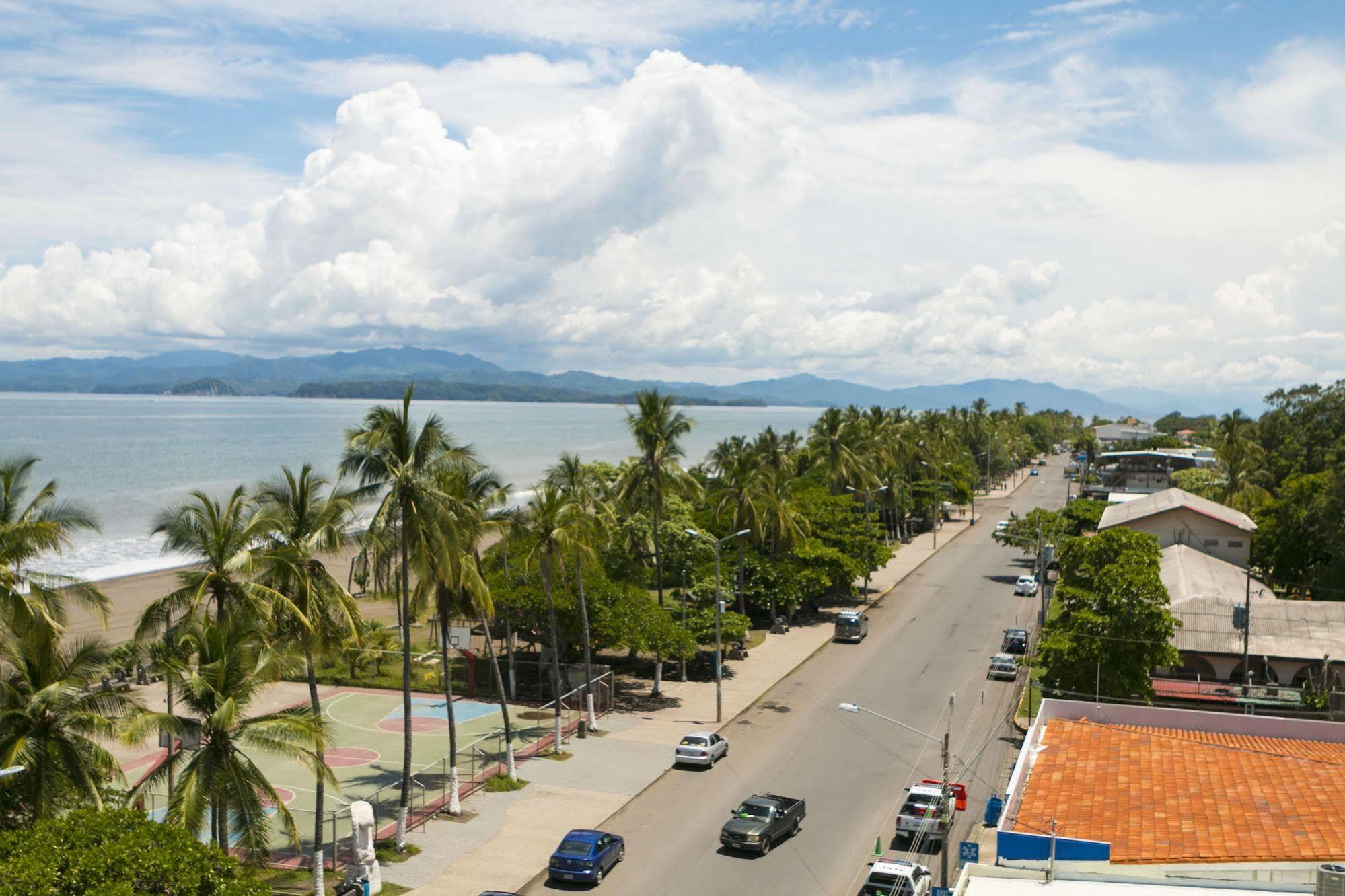 Hotel Puntarenas Beach Exterior photo