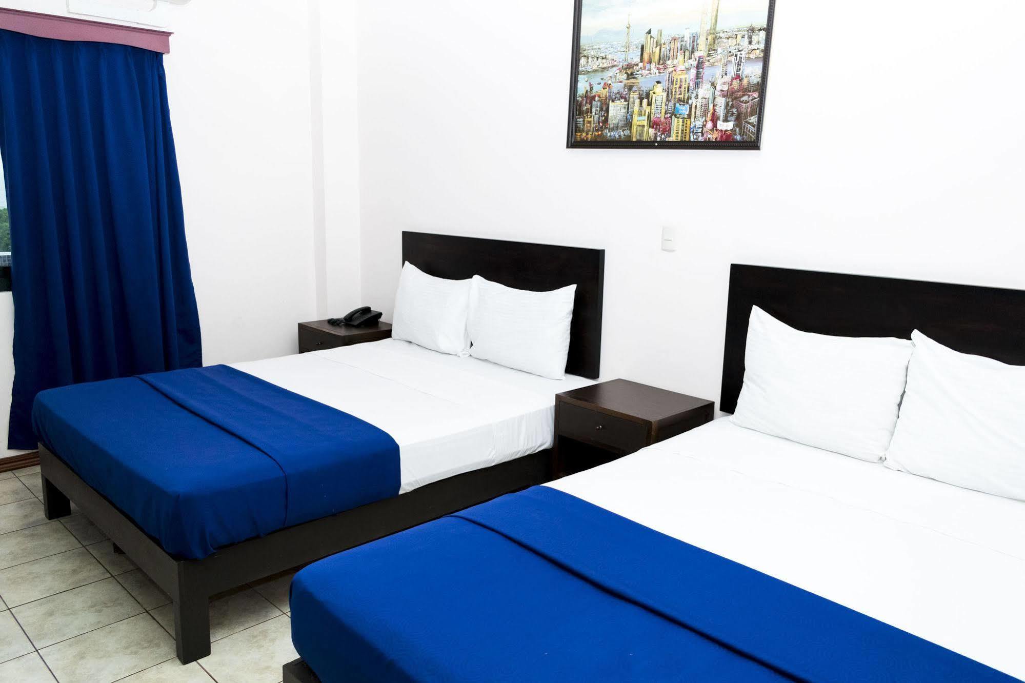 Hotel Puntarenas Beach Exterior photo