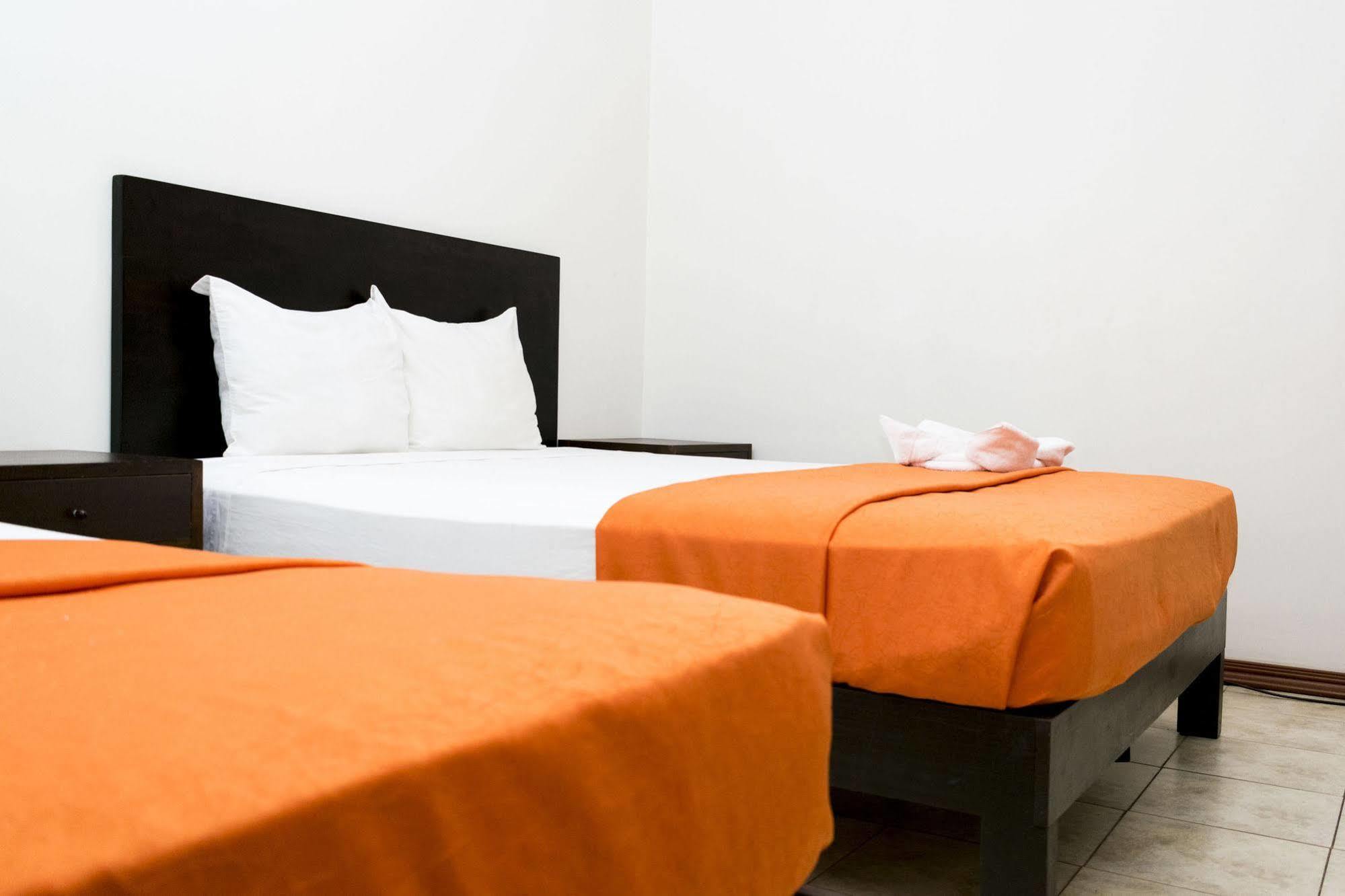 Hotel Puntarenas Beach Exterior photo