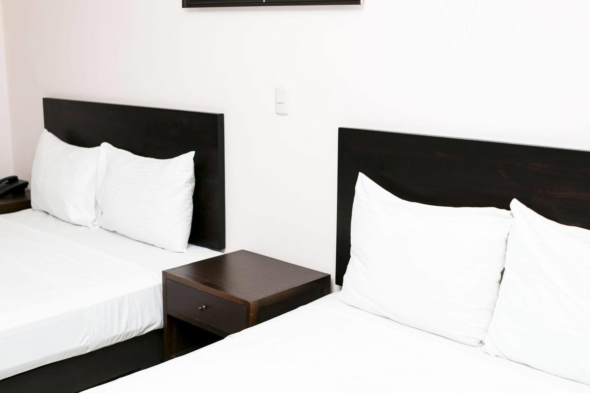 Hotel Puntarenas Beach Exterior photo